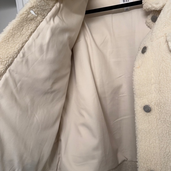 GAP Sherpa Jacket - women's large - Picture 3 of 4